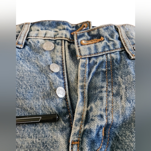Revice Ladies Button-Fly High-waisted Jeans.  Size 25. - Picture 6 of 6